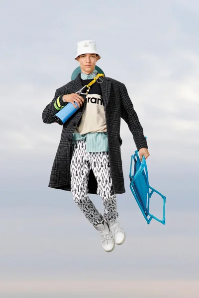 Look 19
